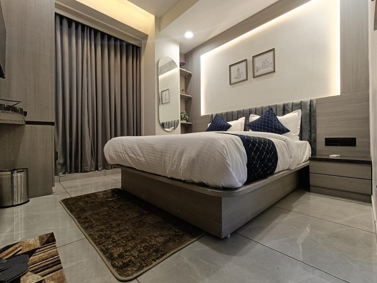 Hotel Asiana Sky Motera אחמדאבאד מראה חיצוני תמונה