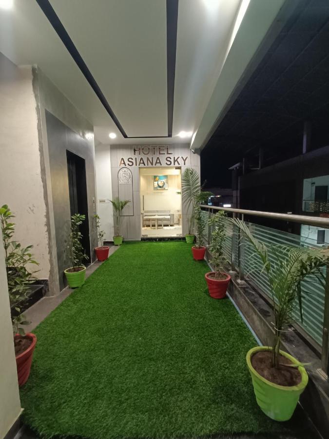 Hotel Asiana Sky Motera אחמדאבאד מראה חיצוני תמונה