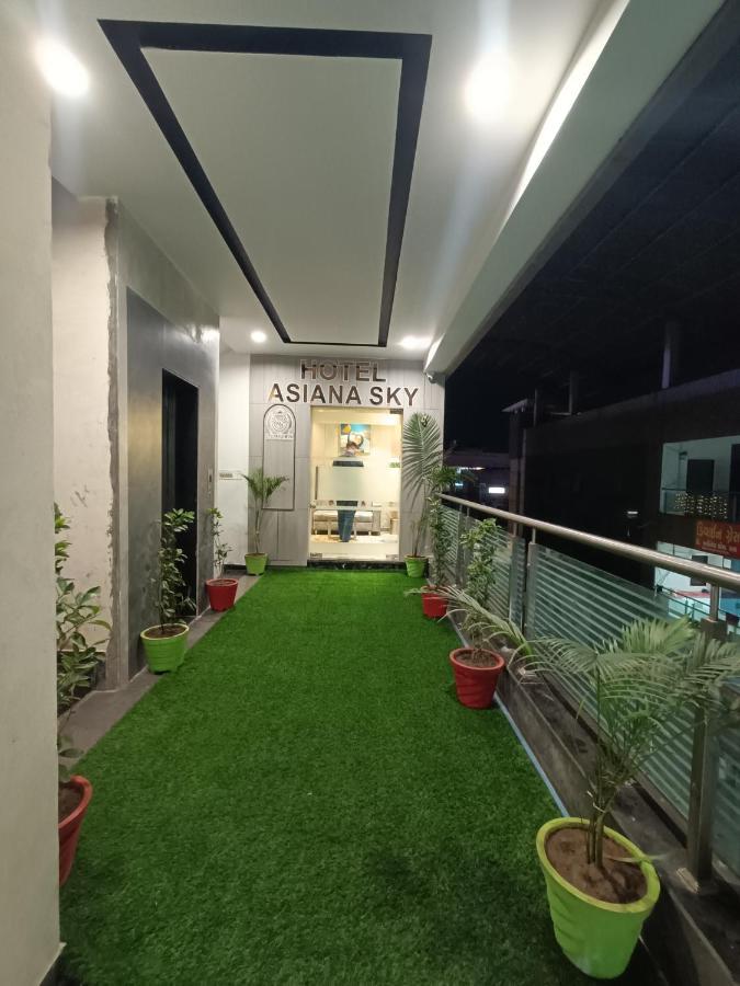 Hotel Asiana Sky Motera אחמדאבאד מראה חיצוני תמונה