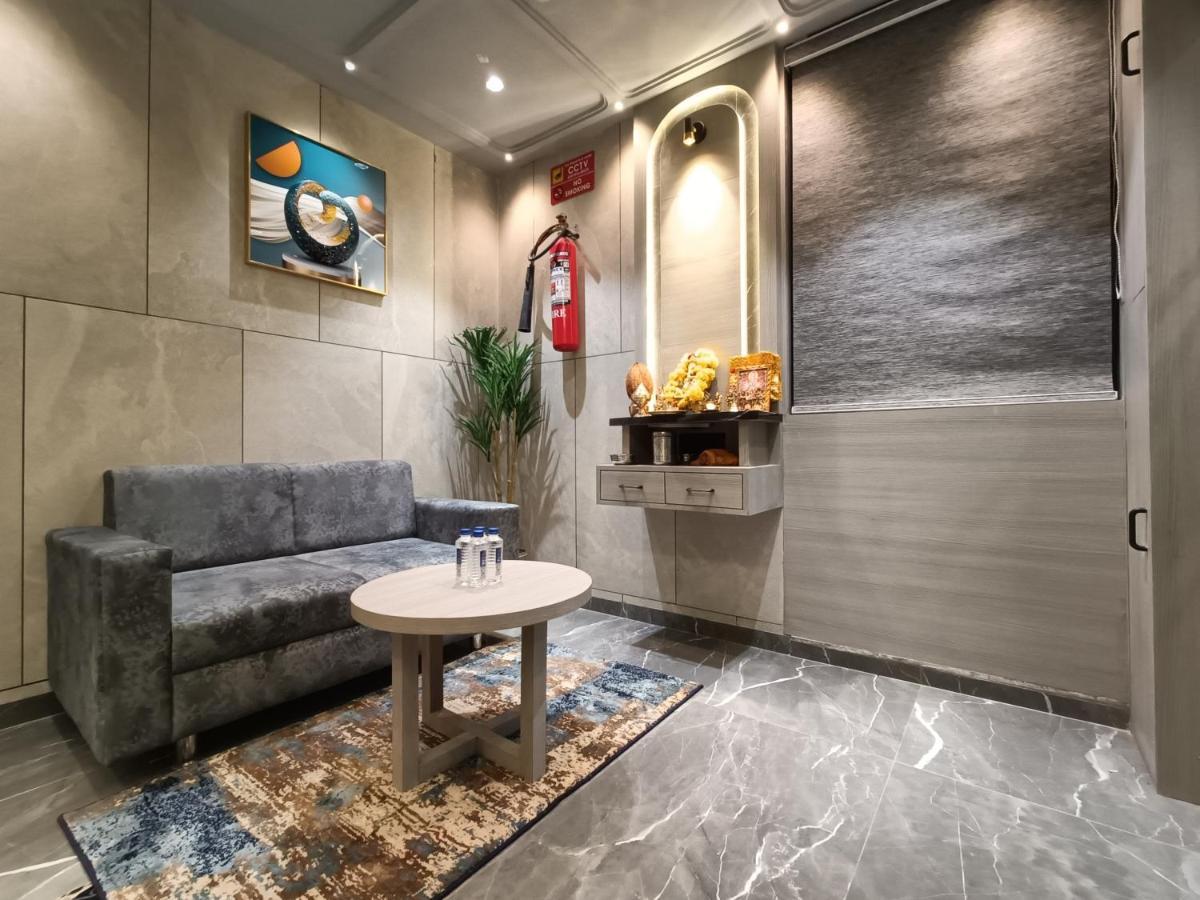 Hotel Asiana Sky Motera אחמדאבאד מראה חיצוני תמונה