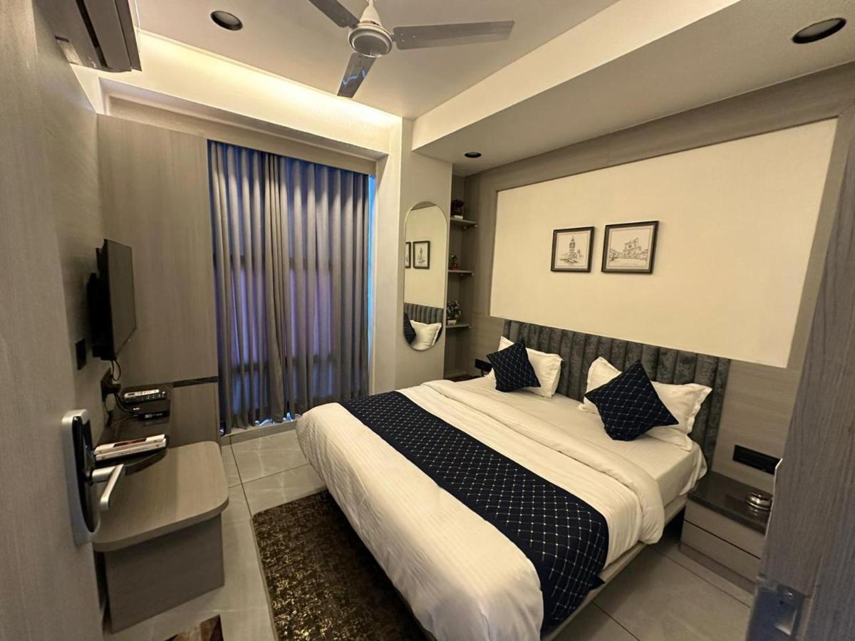 Hotel Asiana Sky Motera אחמדאבאד מראה חיצוני תמונה